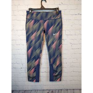 Nike mid rise Capri leggings size small